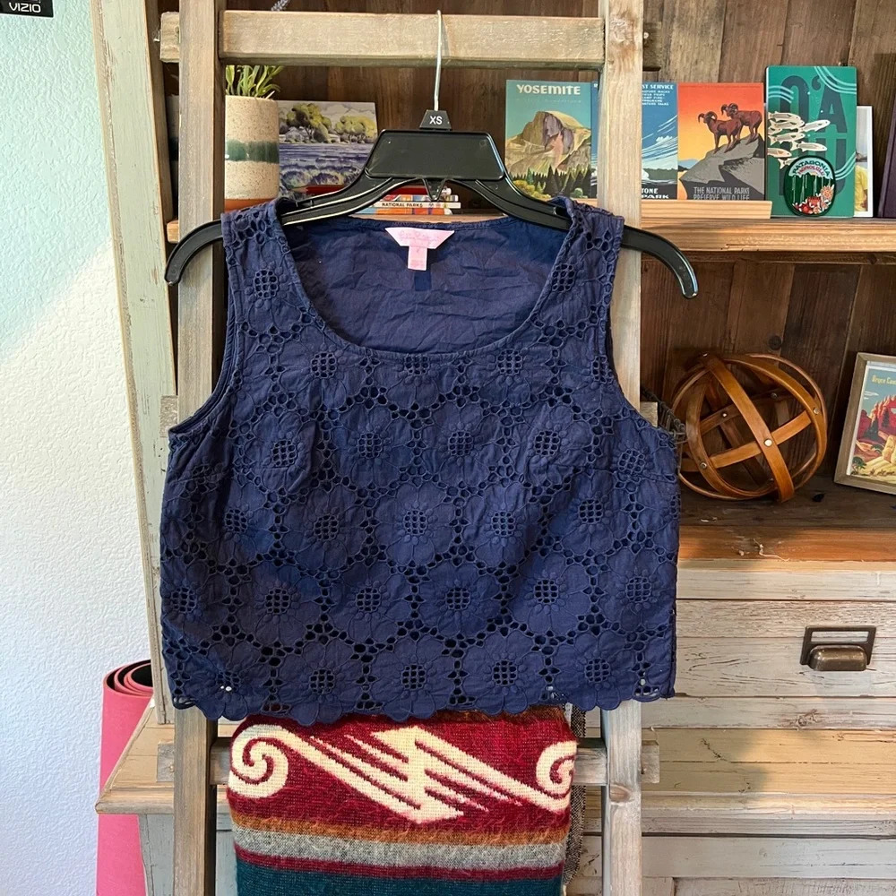 Lilly Pulitzer cropped lace tank top size 2